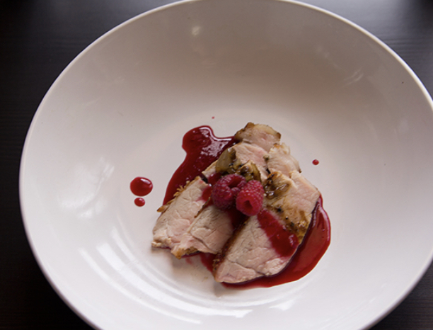 Pork chops with raspberry sauce